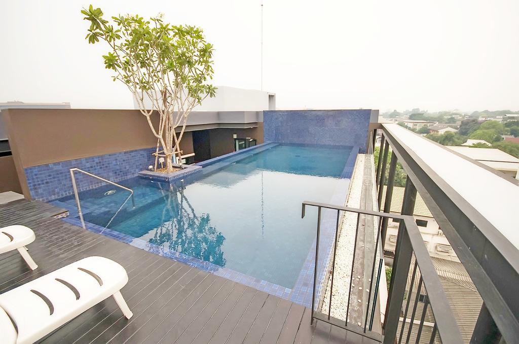 The Nimman Condo Chiang Mai Exterior photo